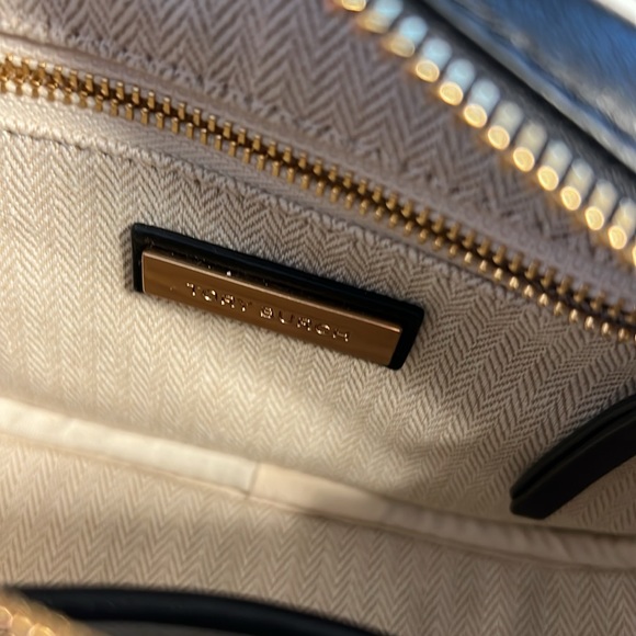 Tory Burch Kira Bag Black - Picture 4 of 11